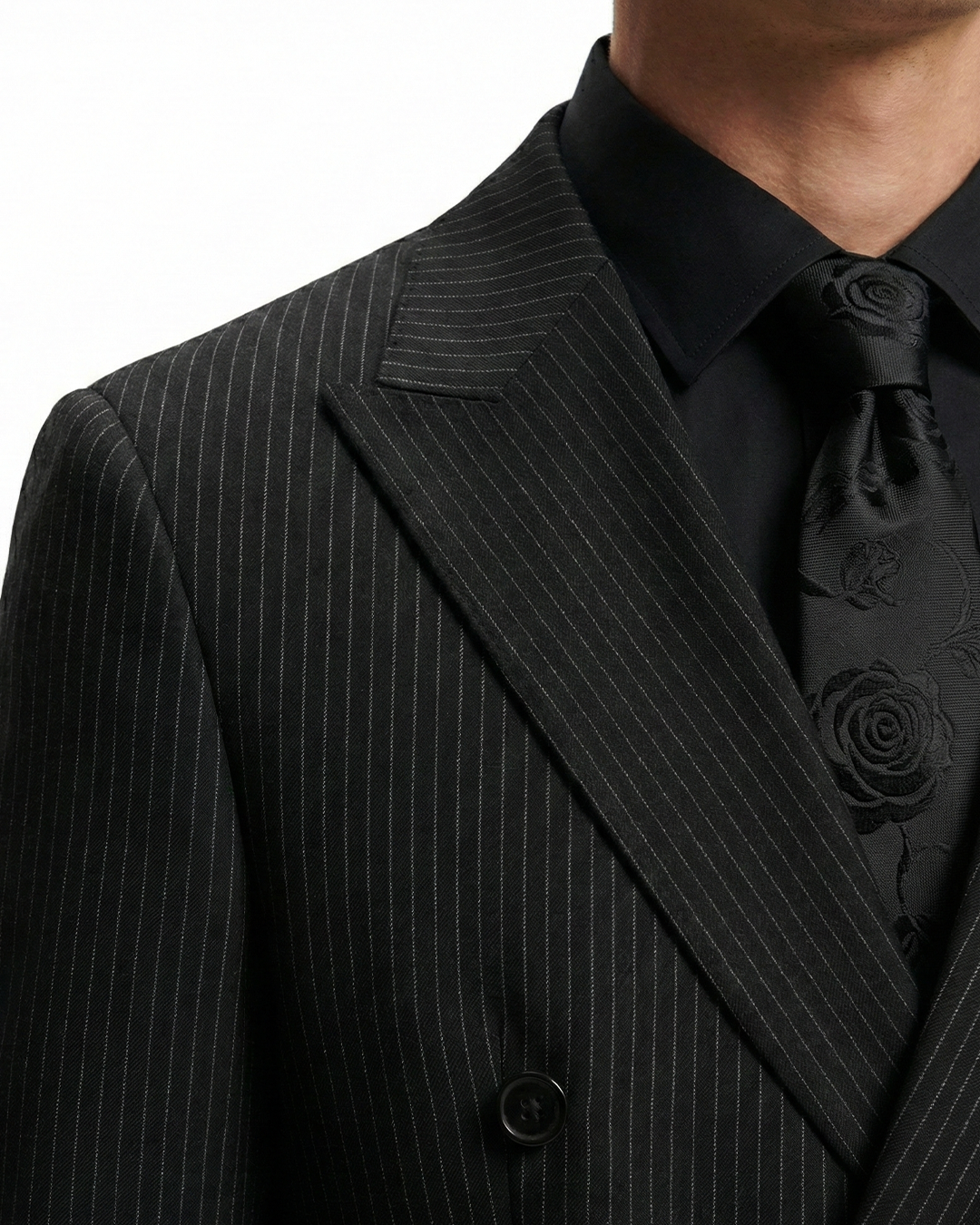 İtalyan Stil Siyah Sıkı Çizgili Kruvaze Takım Elbise