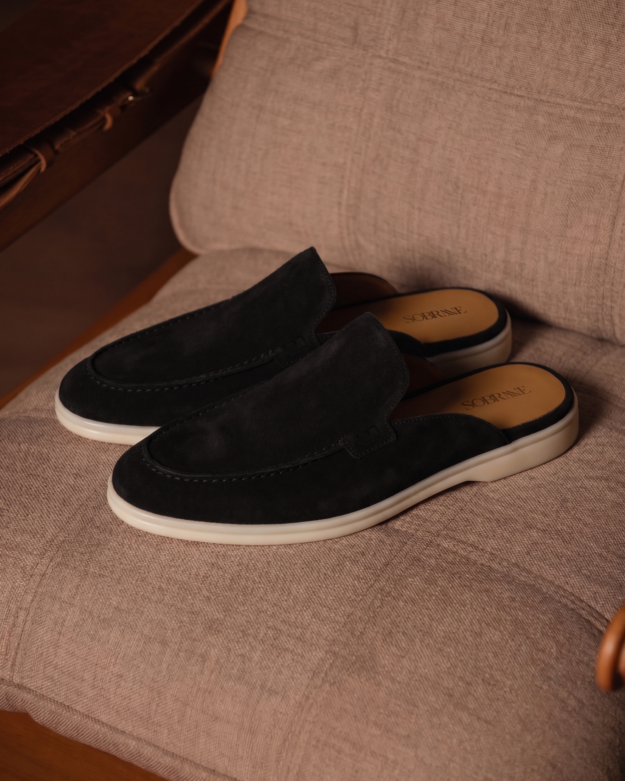 Hakiki Süet Deri Açık Topuk Siyah Loafer